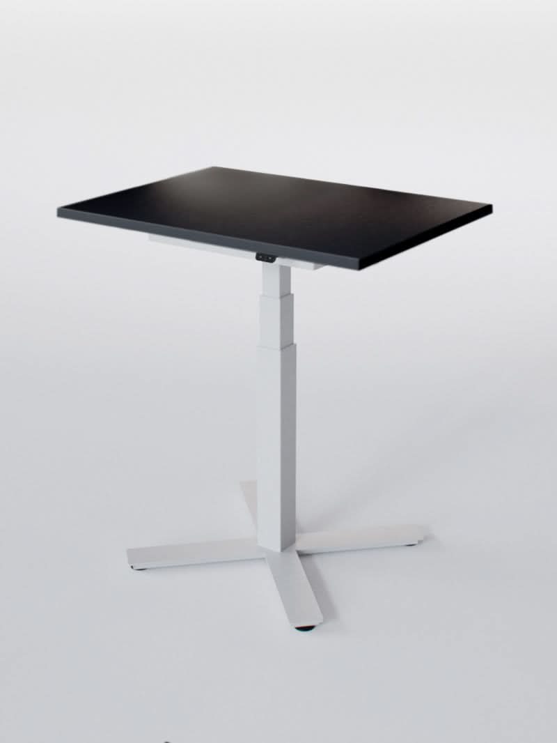 AUM_WORLD_MINI_PLUS_NOIR_BLANC_Copyrights_AUM_WORLD_2024