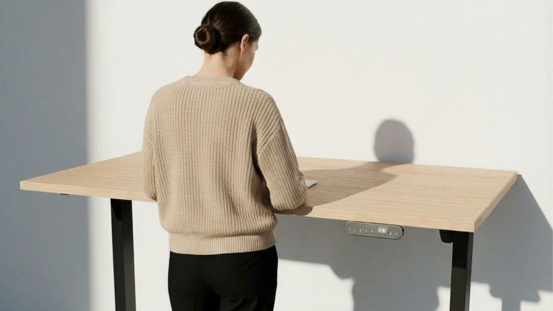 Comment choisir un bureau réglable en hauteur ? Le guide d'achat 2026