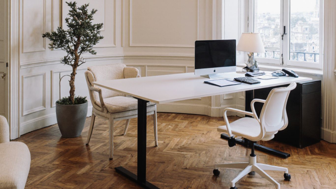 Le bureau Assis Debout, un indispensable dans les entreprises en 2025