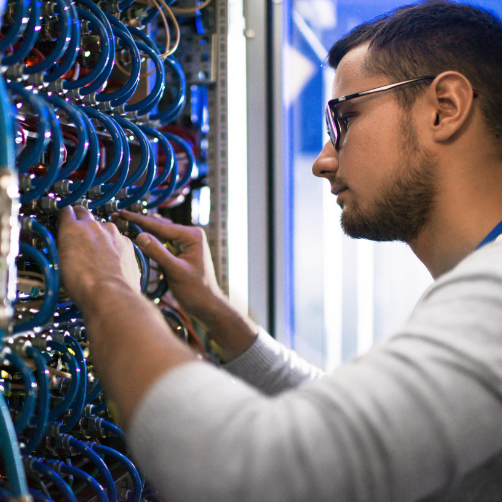 Gestion des Câbles : Le Guide Ultime pour un Espace Organisé