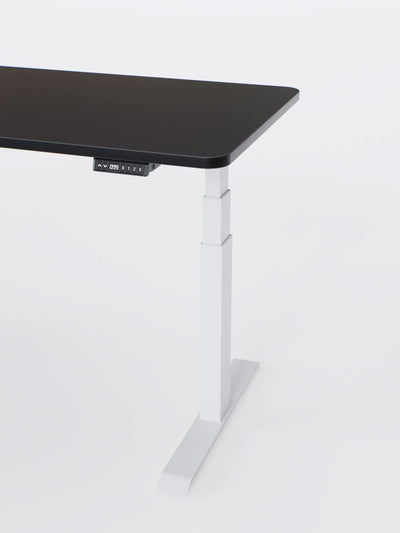 ADVANCEDLITE_AUVA_WHITE_BLACK_CLOSE