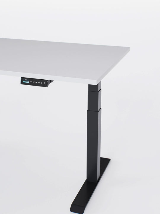 ADVANCEDPRO_ESSENTIAL_BLACK_WHITE_CLOSE