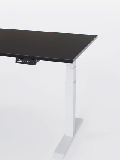 ADVANCEDPRO_ESSENTIAL_WHITE_BLACK_CLOSE