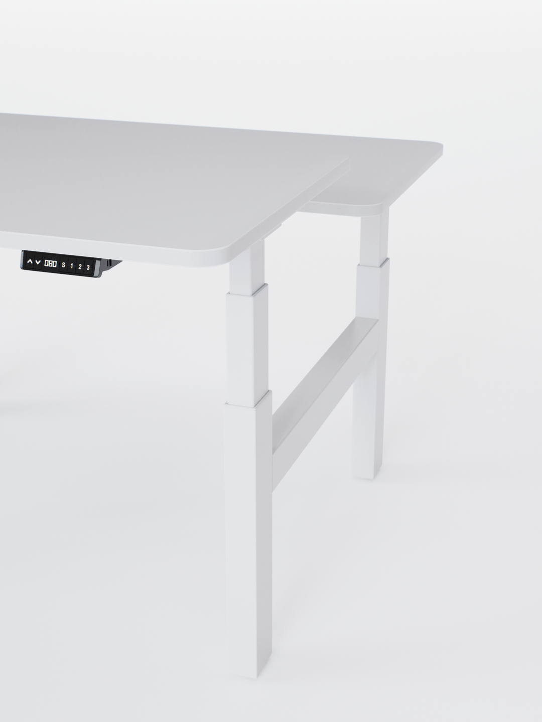 AUMWORLD_DUOGO_AUVA_WHITE_WHITE_CLOSE