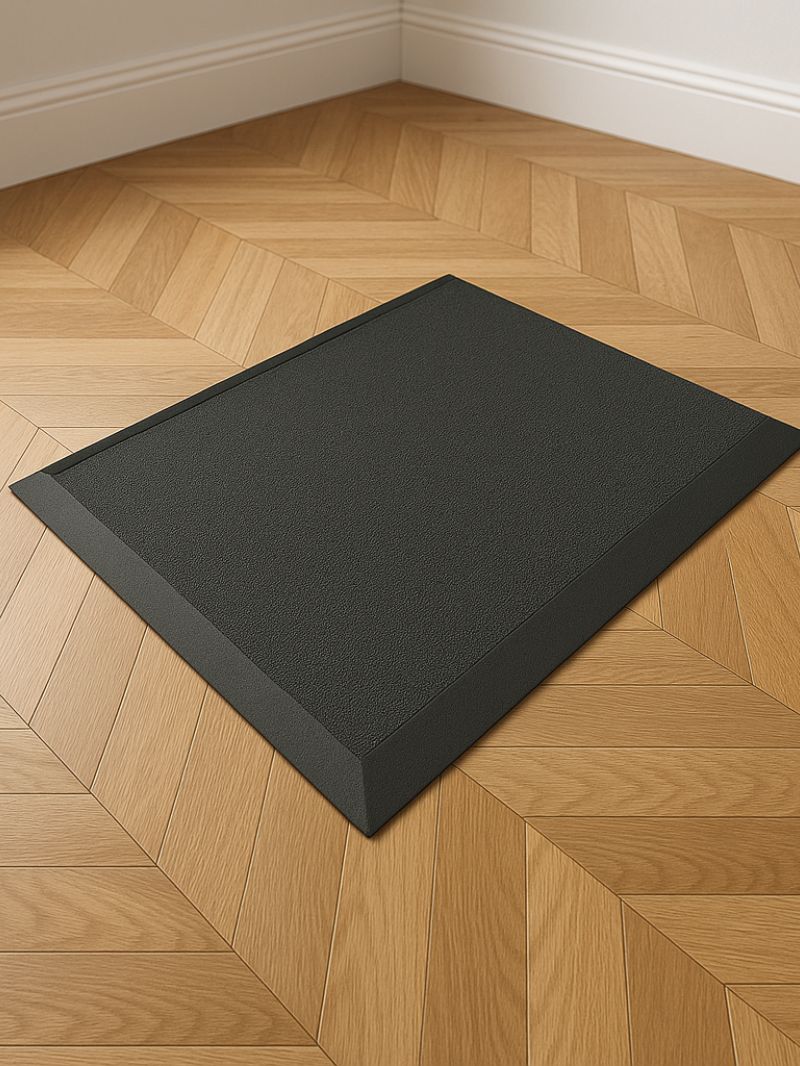 AW_Tapis_de_Bureau_Ergonomique_Anti-Fatigue_FICHE_PRODUIT_CARROUSSEL_02_Vue en situation