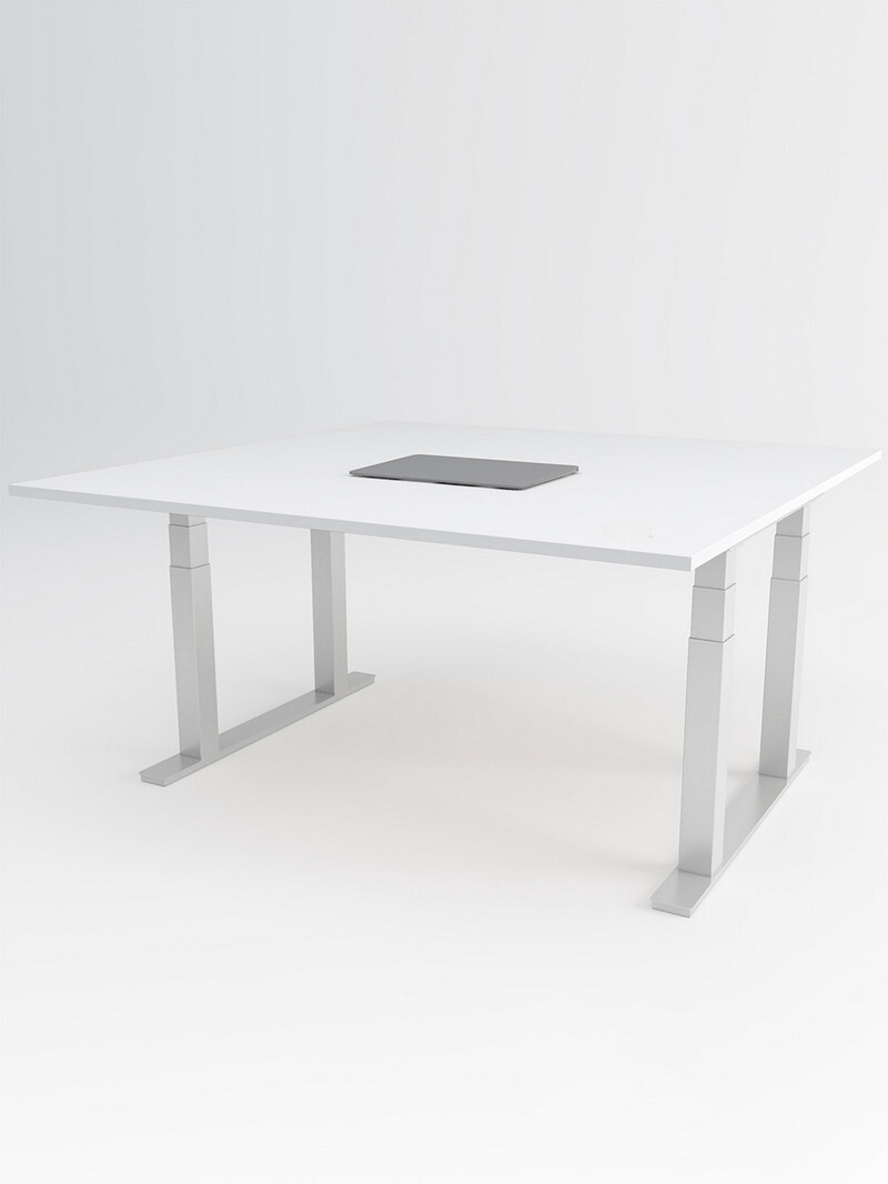 Table_de_Reunion_Reglable_en_Hauteur_Electrique__QUAD_Copyrights_AUM_WORLD_23_Piètement Blanc_Plateau Blanc