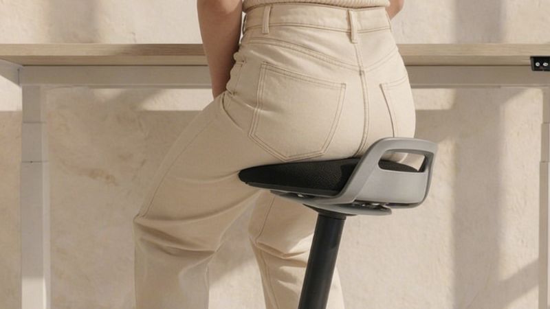 Tabouret Ergonomique à Balancement | Ergostool_Réduit la fatigue des jambes et du dos.