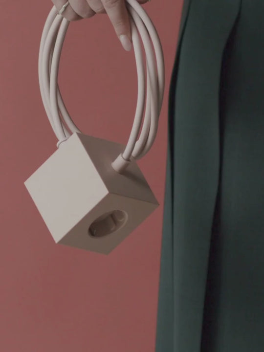 Multiprise Cube - Aimantée - 2 Ports USB C | AVOLT