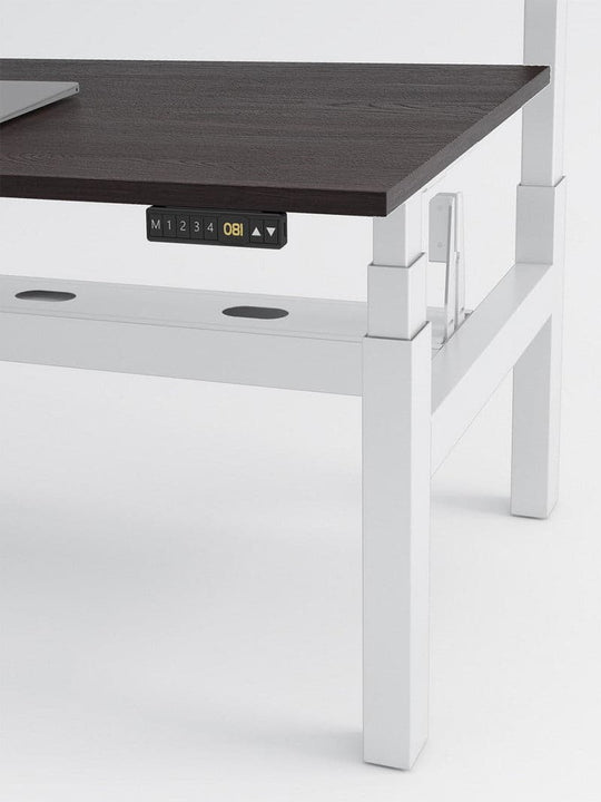 Bench Open Space Assis Debout Électrique 2 personnes - DUO bureau_duo_blanc_plateau_bois_clair_zoom